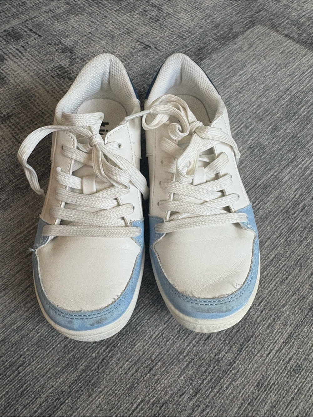 kidpik White and Light Blue Kids' Sneakers